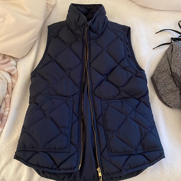 Jcrew Factory Navy Puffer Vest - Picture 2 of 2